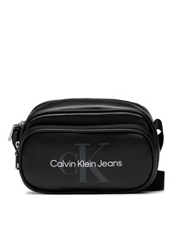 Calvin Klein Jeans Saszetka Monogram Soft Ew Camera Bag18 K50K510107 Czarny ze sklepu MODIVO w kategorii Saszetki - zdjęcie 168417063