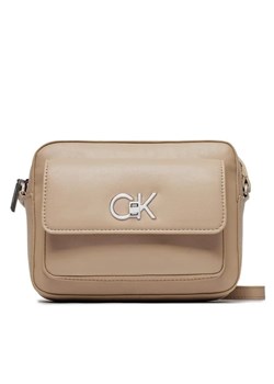 Calvin Klein Torebka Re-Lock Camera Bag W/Flap K60K611083 Brązowy ze sklepu MODIVO w kategorii Listonoszki - zdjęcie 168420524