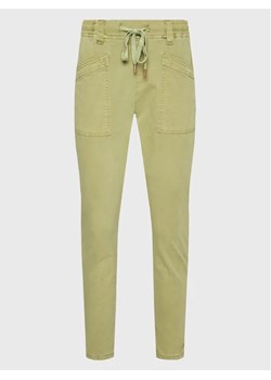 Cream Spodnie materiałowe Ilo 10611117 Zielony Relaxed Fit ze sklepu MODIVO w kategorii Spodnie damskie - zdjęcie 168423831