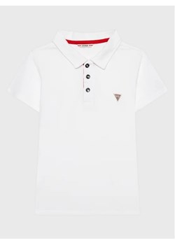 Guess Polo L2GP02 KAPY0 Biały Regular Fit ze sklepu MODIVO w kategorii T-shirty chłopięce - zdjęcie 168433843