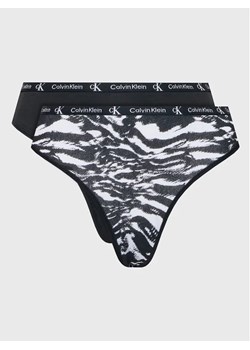 Calvin Klein Underwear Komplet 2 par stringów 000QD3990E Czarny ze sklepu MODIVO w kategorii Majtki damskie - zdjęcie 168444801