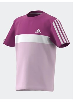 adidas T-Shirt IJ7114 Różowy Regular Fit ze sklepu MODIVO w kategorii T-shirty chłopięce - zdjęcie 168448430