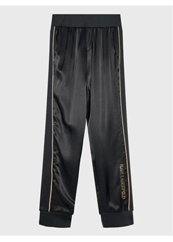 Karl Lagerfeld Kids Spodnie dresowe Z14196 S Czarny Regular Fit ze sklepu MODIVO w kategorii Spodnie chłopięce - zdjęcie 168460973