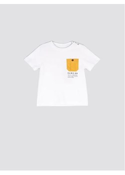 Coccodrillo T-Shirt WC2143203HUG Biały Regular Fit ze sklepu MODIVO w kategorii Koszulki niemowlęce - zdjęcie 168474451