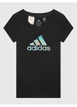 adidas T-Shirt Dance Metallic Print HD4407 Czarny Regular Fit ze sklepu MODIVO w kategorii T-shirty chłopięce - zdjęcie 168490510