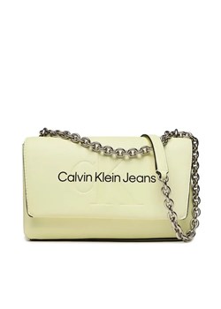 Calvin Klein Jeans Torebka Sculpted Ew Flap Conv25 Mono K60K607198 Żółty ze sklepu MODIVO w kategorii Kopertówki - zdjęcie 168496263
