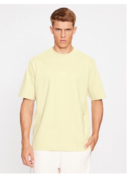 New Balance T-Shirt Athletics Linear T-Shirt MT33560 Brązowy Regular Fit ze sklepu MODIVO w kategorii T-shirty męskie - zdjęcie 168506564