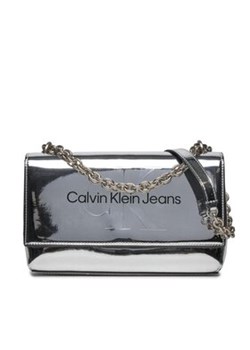 Calvin Klein Jeans Torebka Sculpted Ew Flap Conv25 Mono S K60K611856 Srebrny ze sklepu MODIVO w kategorii Kopertówki - zdjęcie 168507161
