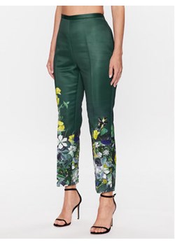 Ted Baker Spodnie materiałowe Aikaat 270364 Zielony Regular Fit ze sklepu MODIVO w kategorii Spodnie damskie - zdjęcie 168507690
