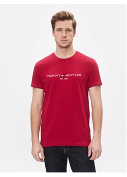 Tommy Hilfiger T-Shirt Tommy Logo Tee MW0MW11797 Czerwony Regular Fit ze sklepu MODIVO w kategorii T-shirty męskie - zdjęcie 168508494