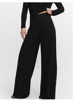 Mango Spodnie materiałowe Justo 57040322 Czarny Regular Fit ze sklepu MODIVO w kategorii Spodnie damskie - zdjęcie 168510191