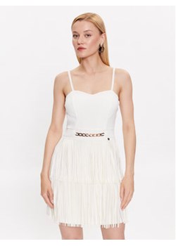 Rinascimento Sukienka koktajlowa CFC0114543003 Biały Regular Fit ze sklepu MODIVO w kategorii Sukienki - zdjęcie 168512423