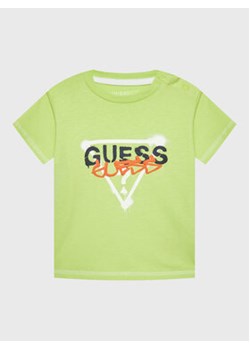 Guess T-Shirt I3RI02 K8HM0 Zielony Regular Fit ze sklepu MODIVO w kategorii T-shirty chłopięce - zdjęcie 168512840