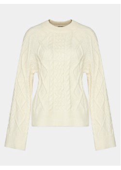 Gina Tricot Sweter 20726 Biały Regular Fit ze sklepu MODIVO w kategorii Swetry damskie - zdjęcie 168515183