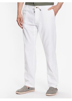 INDICODE Spodnie materiałowe Clio 60-301 Biały Regular Fit ze sklepu MODIVO w kategorii Spodnie męskie - zdjęcie 168519103