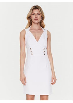 Guess Sukienka codzienna Amanda W3GK52 WB4H2 Biały Slim Fit ze sklepu MODIVO w kategorii Sukienki - zdjęcie 168519432