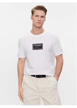 Tommy Hilfiger T-Shirt Label Hd Print Tee MW0MW34391 Biały Regular Fit ze sklepu MODIVO w kategorii T-shirty męskie - zdjęcie 168520964