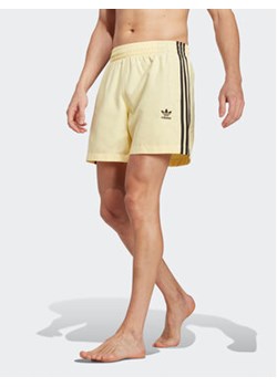 adidas Szorty kąpielowe Originals Adicolor 3-Stripes Swim Shorts HT4410 Żółty Regular Fit ze sklepu MODIVO w kategorii Kąpielówki - zdjęcie 168522811