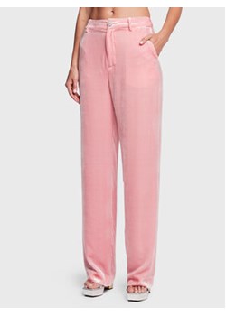 Custommade Spodnie materiałowe Pamela 999365534 Różowy Wide Leg ze sklepu MODIVO w kategorii Spodnie damskie - zdjęcie 168524163