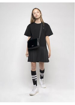 DKNY Sukienka codzienna D32896 D Czarny Regular Fit ze sklepu MODIVO w kategorii Sukienki dziewczęce - zdjęcie 168526381