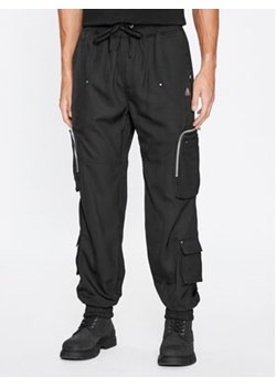 Moose Knuckles Spodnie materiałowe Maddox Utility M33MR764CT Czarny Regular Fit ze sklepu MODIVO w kategorii Spodnie męskie - zdjęcie 168526532