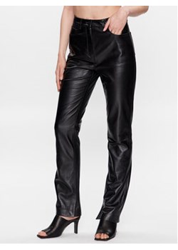 Calvin Klein Spodnie skórzane K20K205487 Czarny Regular Fit ze sklepu MODIVO w kategorii Spodnie damskie - zdjęcie 168526600