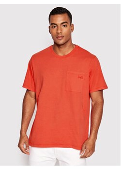 Levi's® T-Shirt Easy Pocket A3697-0000 Czerwony Relaxed Fit ze sklepu MODIVO w kategorii T-shirty męskie - zdjęcie 168526820