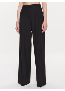Pinko Spodnie materiałowe 100157 A0HO Czarny Relaxed Fit ze sklepu MODIVO w kategorii Spodnie damskie - zdjęcie 168528992