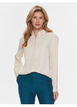 Calvin Klein Koszula K20K206299 Beżowy Relaxed Fit ze sklepu MODIVO w kategorii Koszule damskie - zdjęcie 168534700