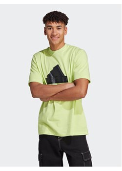 adidas T-Shirt IN1627 Zielony Loose Fit ze sklepu MODIVO w kategorii T-shirty męskie - zdjęcie 168535594