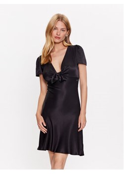 Guess Sukienka koktajlowa Linda W3YK44 WFJA2 Czarny Regular Fit ze sklepu MODIVO w kategorii Sukienki - zdjęcie 168541494