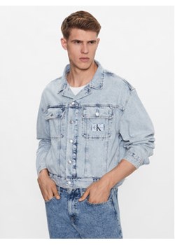 Calvin Klein Jeans Kurtka jeansowa J30J323319 Niebieski Regular Fit ze sklepu MODIVO w kategorii Kurtki męskie - zdjęcie 168542041
