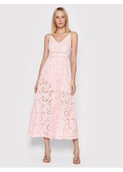 Guess Sukienka letnia Serafina W2GK44 WEJV0 Różowy Flare Fit ze sklepu MODIVO w kategorii Sukienki - zdjęcie 168546922