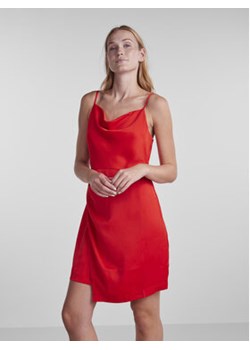 YAS Sukienka koktajlowa Dotteadrape 26028266 Czerwony Slim Fit ze sklepu MODIVO w kategorii Sukienki - zdjęcie 168549490