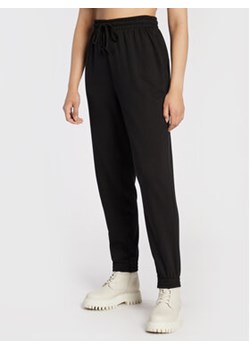 Brave Soul Spodnie dresowe LJB-69RUBY Czarny Regular Fit ze sklepu MODIVO w kategorii Spodnie damskie - zdjęcie 168549534