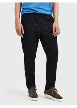 Selected Homme Spodnie materiałowe Selby 16085172 Czarny Slim Tapered Fit ze sklepu MODIVO w kategorii Spodnie męskie - zdjęcie 168549953