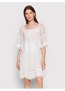 Iconique Sukienka letnia Amber IC22 021 Biały Regular Fit ze sklepu MODIVO w kategorii Sukienki - zdjęcie 168550372