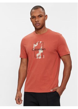 Calvin Klein T-Shirt Camo Logo K10K112401 Pomarańczowy Regular Fit ze sklepu MODIVO w kategorii T-shirty męskie - zdjęcie 168550774