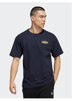 adidas T-Shirt Athletic Club HI2972 Granatowy Regular Fit ze sklepu MODIVO w kategorii T-shirty męskie - zdjęcie 168552131