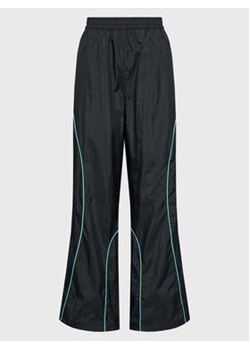 Reebok Spodnie dresowe Classics HG1179 Czarny Relaxed Fit ze sklepu MODIVO w kategorii Spodnie damskie - zdjęcie 168553211