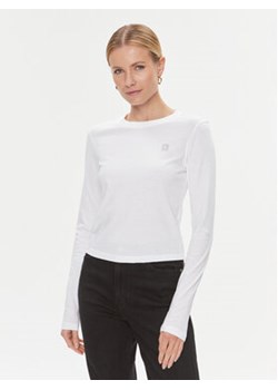 Calvin Klein Jeans Bluzka Embro Badge J20J222884 Biały Regular Fit ze sklepu MODIVO w kategorii Bluzki damskie - zdjęcie 168554450