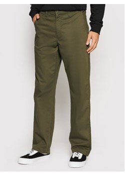 Vans Spodnie materiałowe Authentic VN0A5FJB Zielony Loose Fit ze sklepu MODIVO w kategorii Spodnie męskie - zdjęcie 168554703