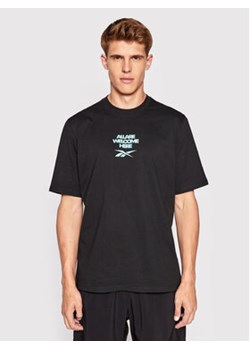 Reebok T-Shirt Classics Football Energy HI4583 Czarny Relaxed Fit ze sklepu MODIVO w kategorii T-shirty męskie - zdjęcie 168555190