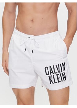 Calvin Klein Swimwear Szorty kąpielowe Medium Drawstring-Nos KM0KM00739 Biały Regular Fit ze sklepu MODIVO w kategorii Kąpielówki - zdjęcie 168555651