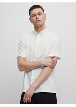 Casual Friday Koszula 20504654 Biały Regular Fit ze sklepu MODIVO w kategorii Koszule męskie - zdjęcie 168558200