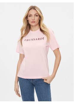 Trussardi T-Shirt 56T00592 Różowy Regular Fit ze sklepu MODIVO w kategorii Bluzki damskie - zdjęcie 168559571