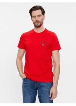 Tommy Hilfiger T-Shirt Arch Varsity MW0MW33689 Czerwony Regular Fit ze sklepu MODIVO w kategorii T-shirty męskie - zdjęcie 168561053