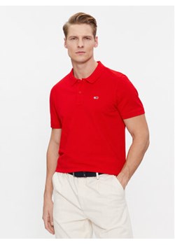 Tommy Jeans Polo DM0DM18312 Czerwony Slim Fit ze sklepu MODIVO w kategorii T-shirty męskie - zdjęcie 168562960