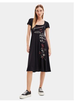 Desigual Sukienka codzienna 23WWVK15 Czarny Regular Fit ze sklepu MODIVO w kategorii Sukienki - zdjęcie 168563014