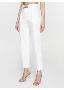 Pinko Spodnie materiałowe Ariel 100225 A0G7 Biały Slim Fit ze sklepu MODIVO w kategorii Spodnie damskie - zdjęcie 168563831